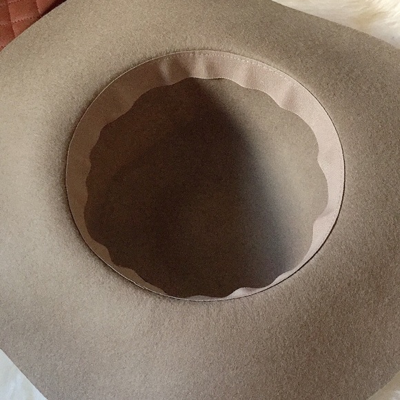 Women’s  Felt Wool Wide Brim Fedora Hat - Picture 4 of 5